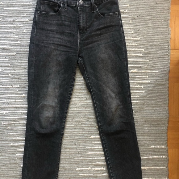 Levi’s premium high rise cropped jeans - Picture 2 of 5